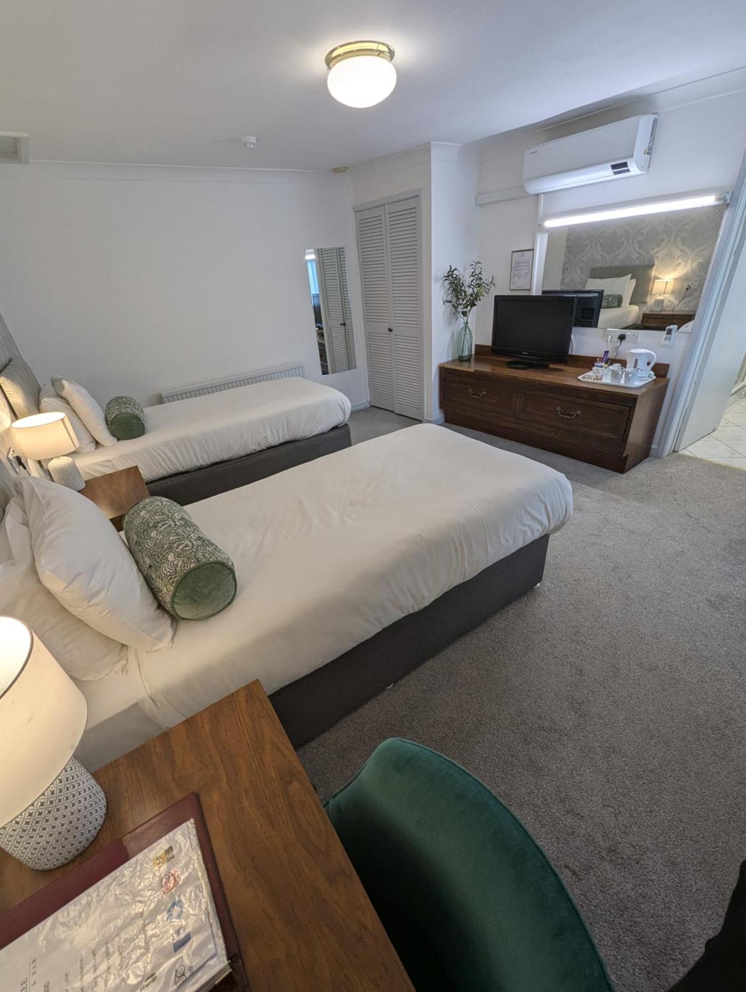 The Walnut Tree Hotel Bridgwater Dış mekan fotoğraf