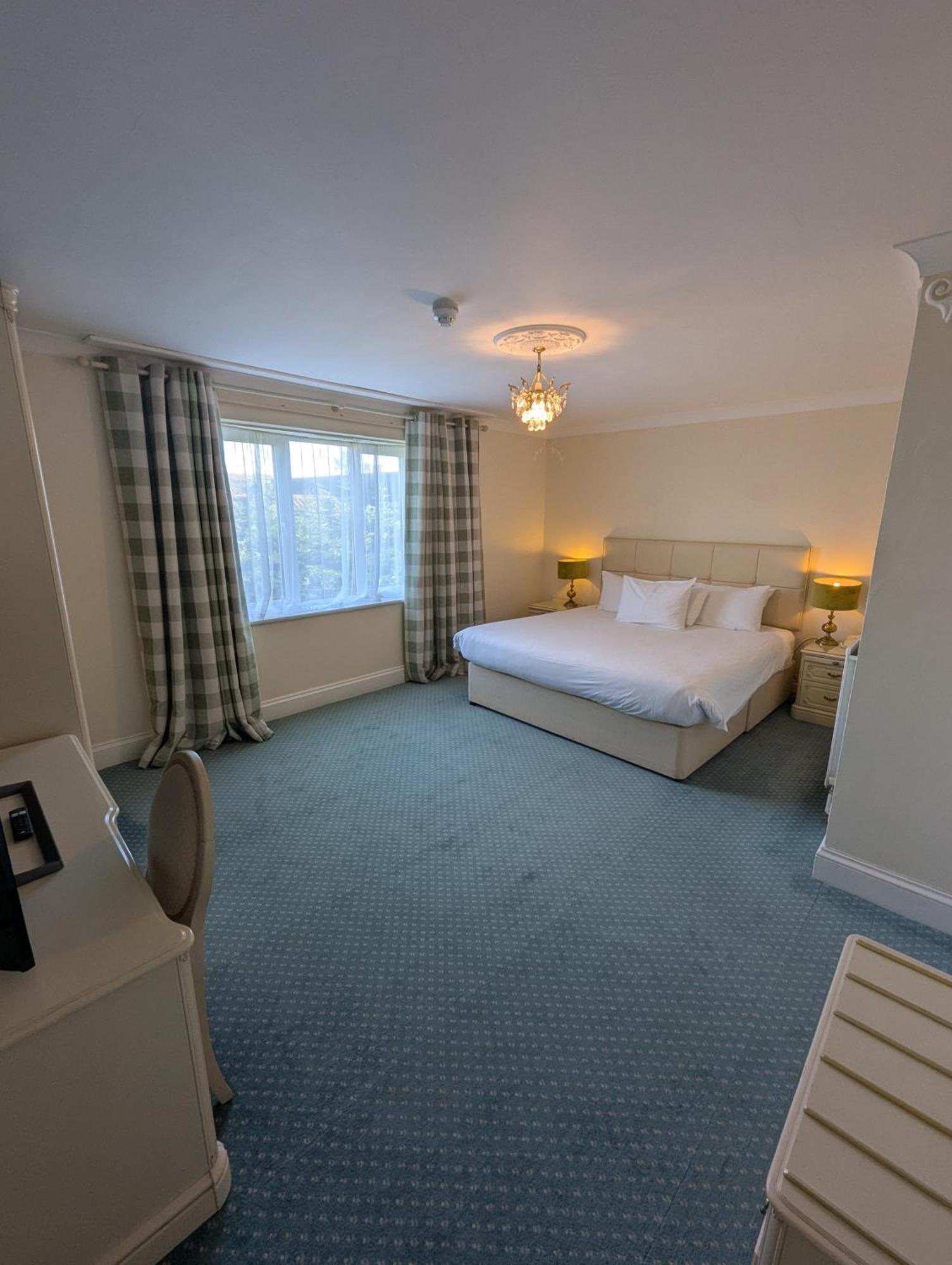 The Walnut Tree Hotel Bridgwater Dış mekan fotoğraf