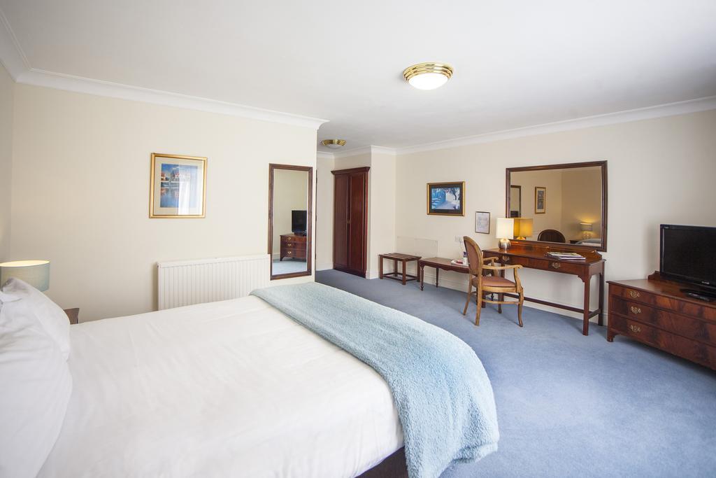 The Walnut Tree Hotel Bridgwater Dış mekan fotoğraf
