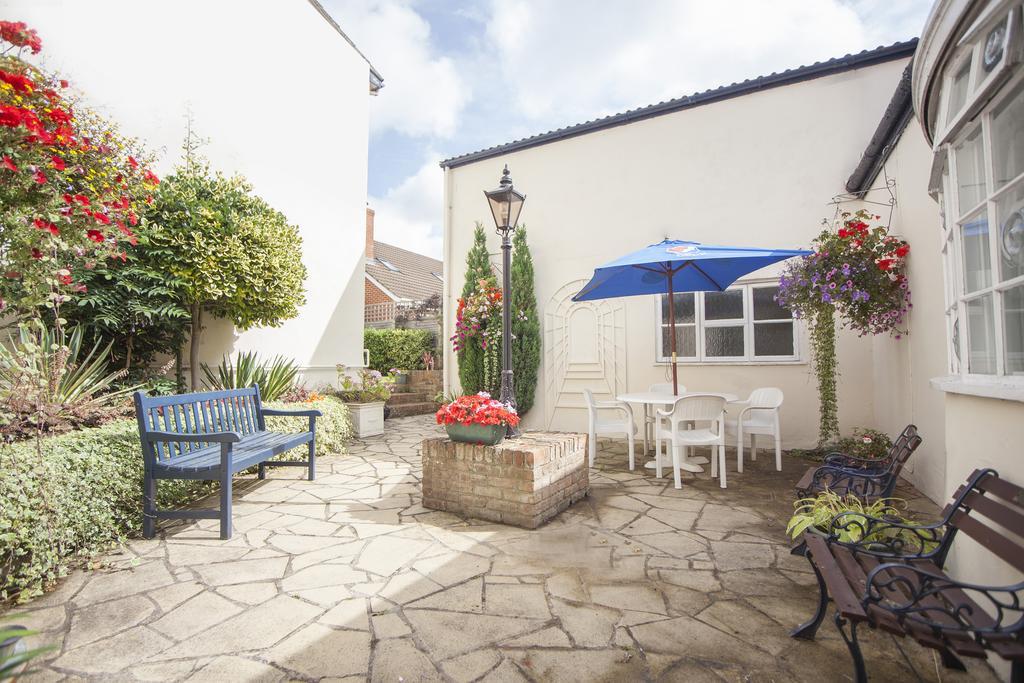 The Walnut Tree Hotel Bridgwater Dış mekan fotoğraf