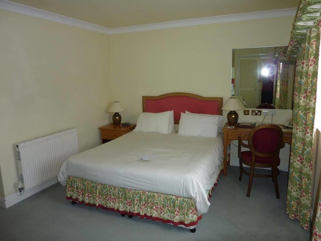 The Walnut Tree Hotel Bridgwater Dış mekan fotoğraf