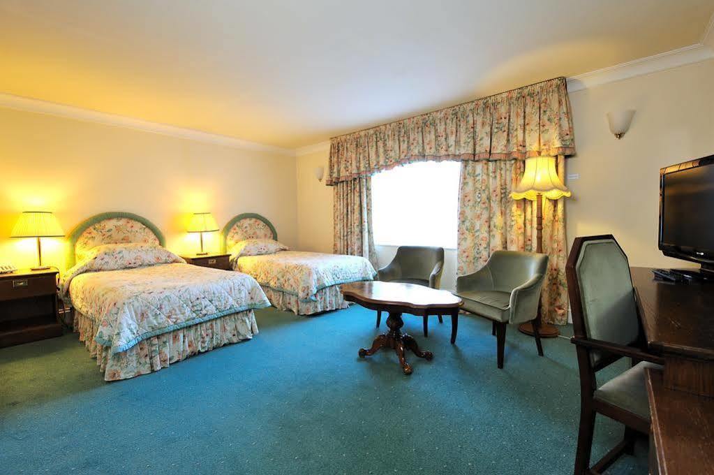 The Walnut Tree Hotel Bridgwater Dış mekan fotoğraf